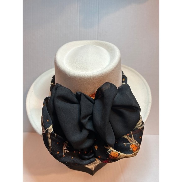 Vintage White Felt Fedora with Decorative Band main image 4